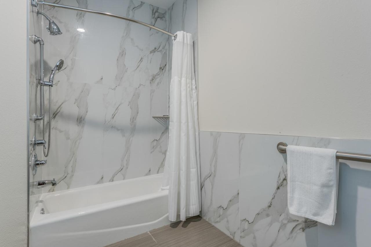 Americas Best Value Inn & Suites Katy Exteriör bild